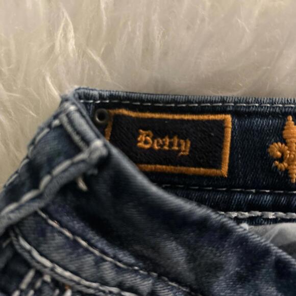 Rock Revival BETTY Jeans Womens 25 Skinny Mid-Rise Embellished Distressed READ - Picture 8 of 14